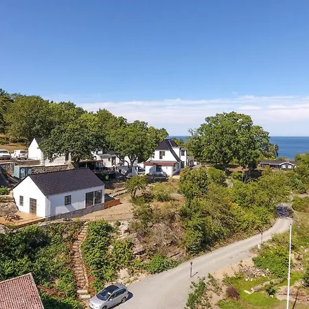 Cozy In With House Sea View Апартаменты *
